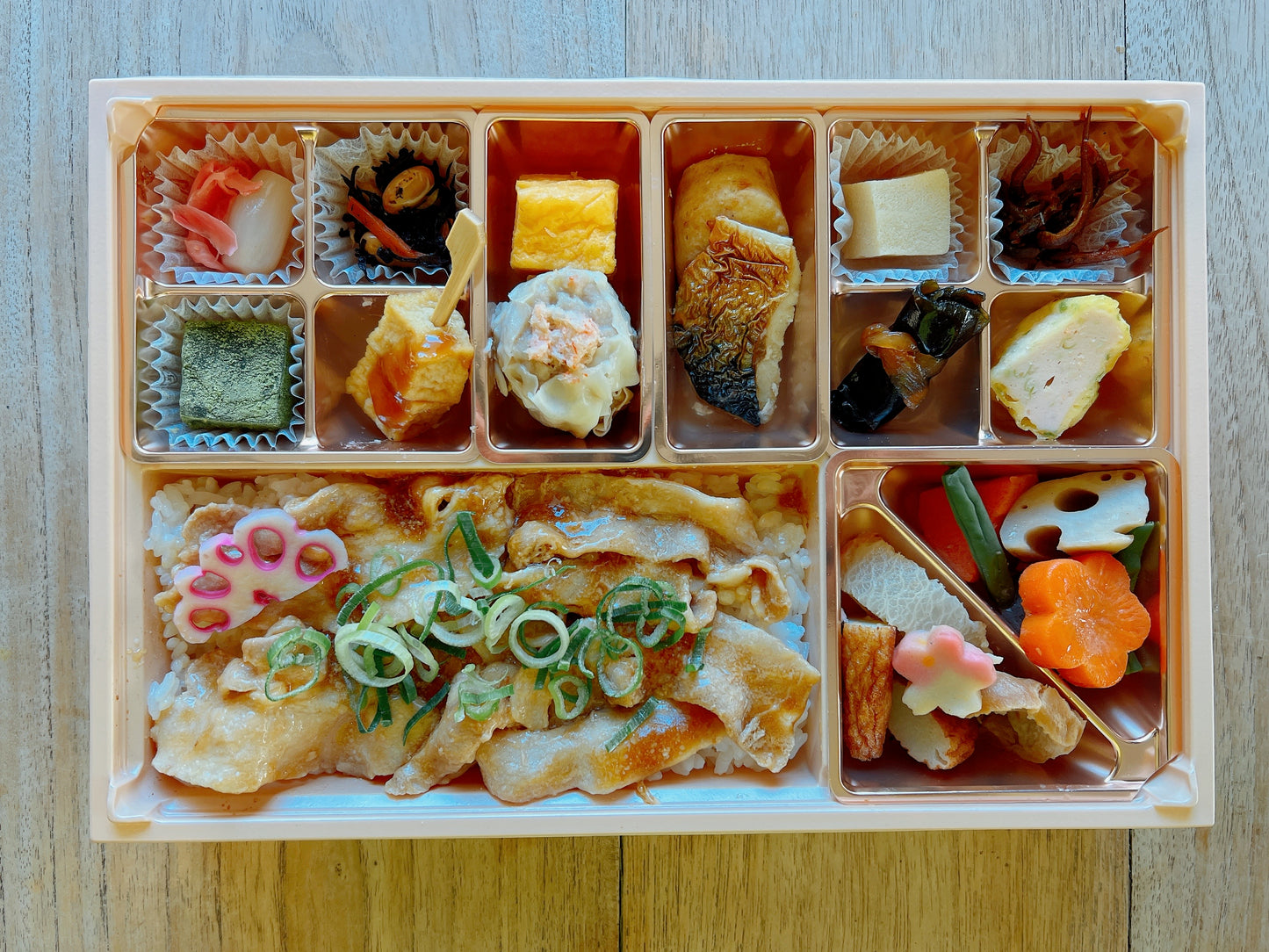とろみ豚ごはんと金沢のおかず