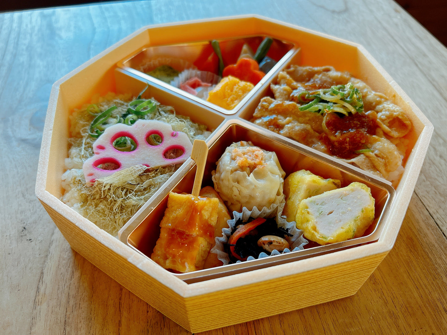 とろろ昆布ご飯・とろみ豚肉ご飯