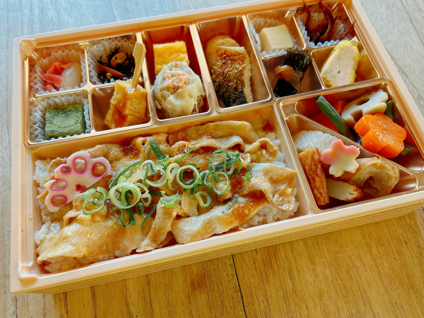 とろみ豚ごはんと金沢のおかず