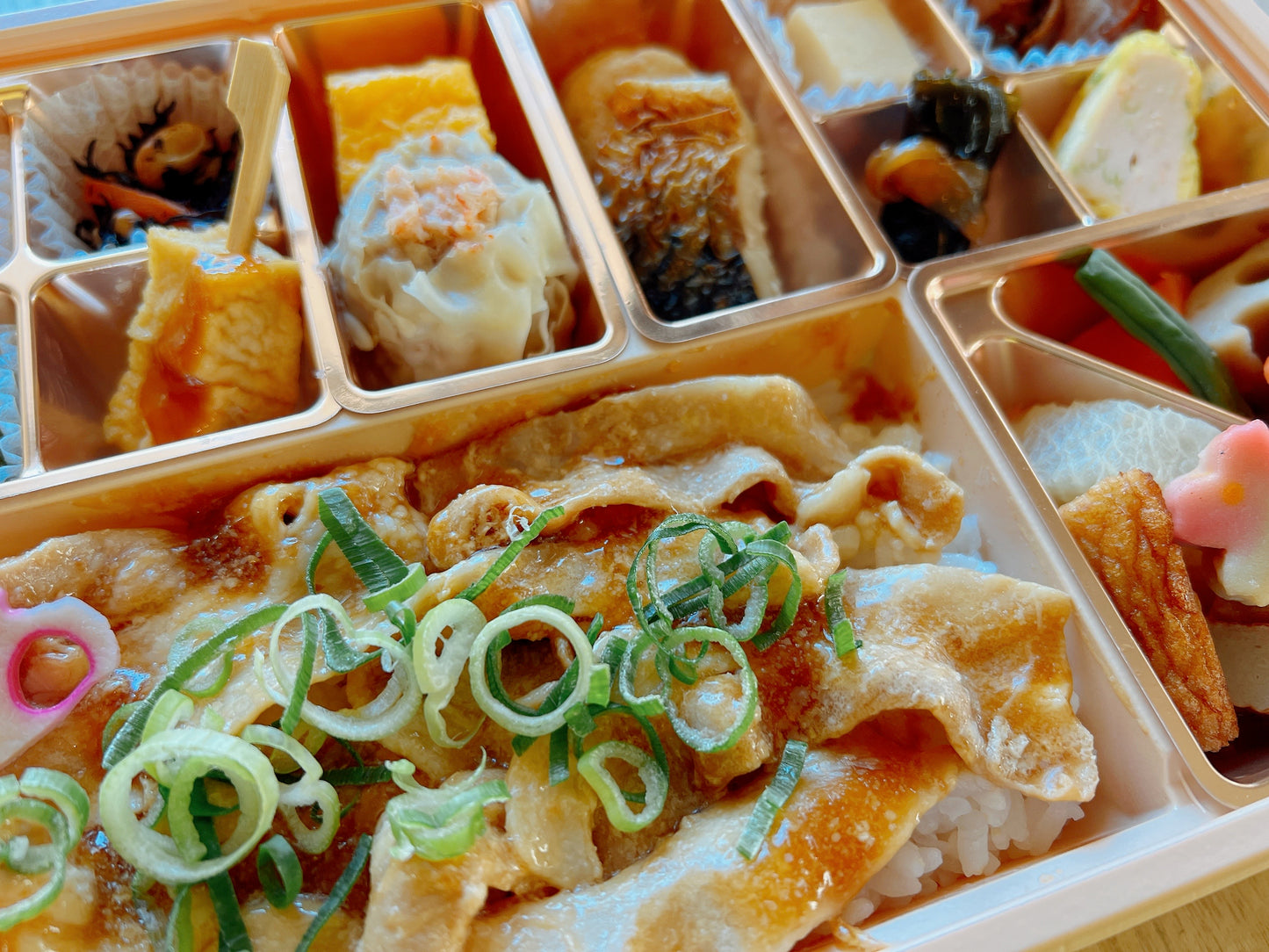 とろみ豚ごはんと金沢のおかず